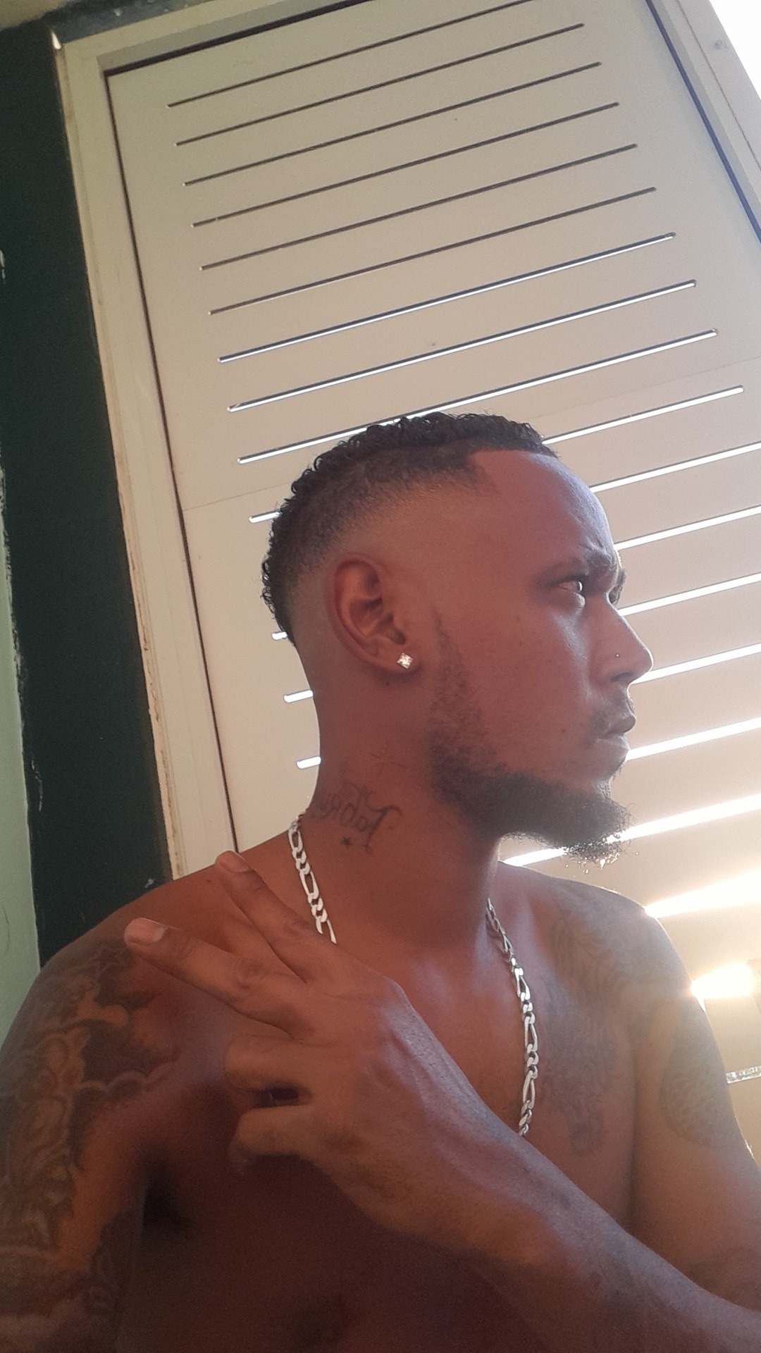 Profil de Kemyl, 32 ans, Adultère à Zittig