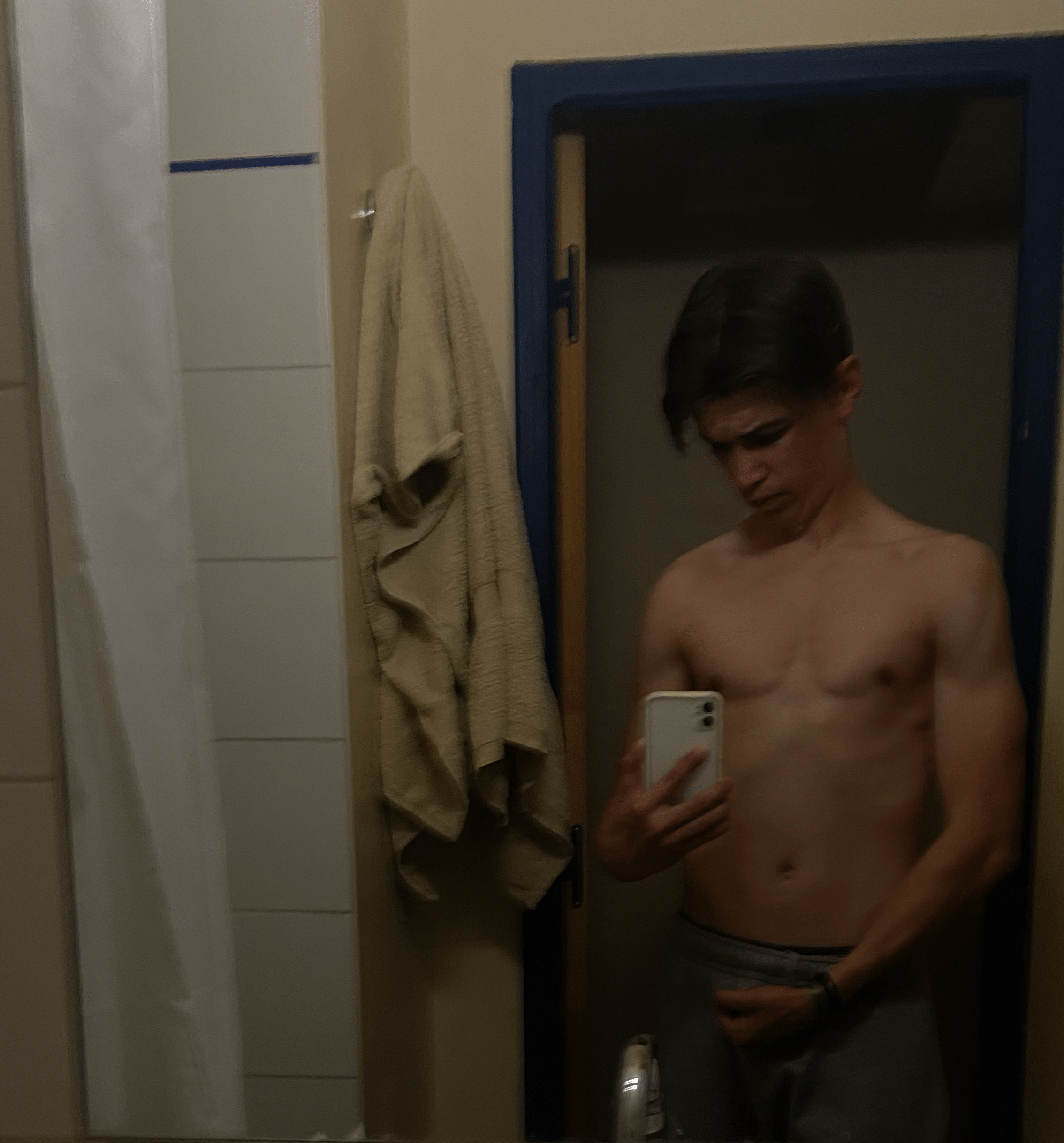 Profil de Khalifa, 21 ans, Adultère à Rosport