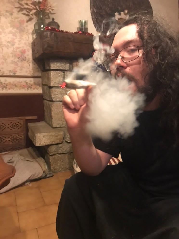 Profil de Thobias, 19 ans, Adultère à Winseler