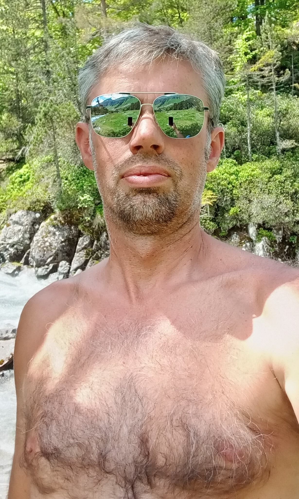 Profil de Vicenzo, 54 ans, Adultère à Niesenthal